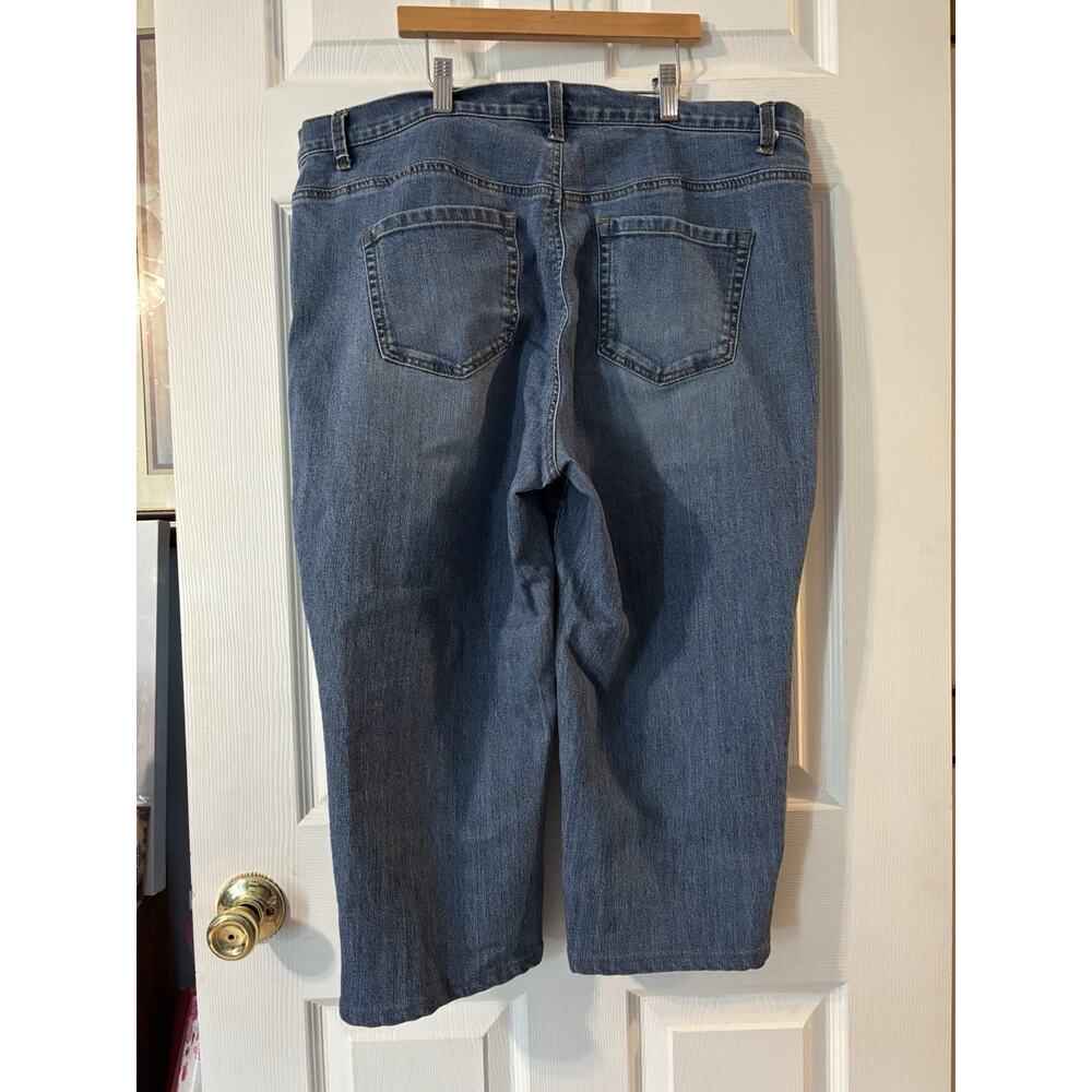 Gloria Vanderbilt 16 W Amanda Jeans Capri Length Stretchy 5 Pocket Blue Denim - Picture 2 of 6